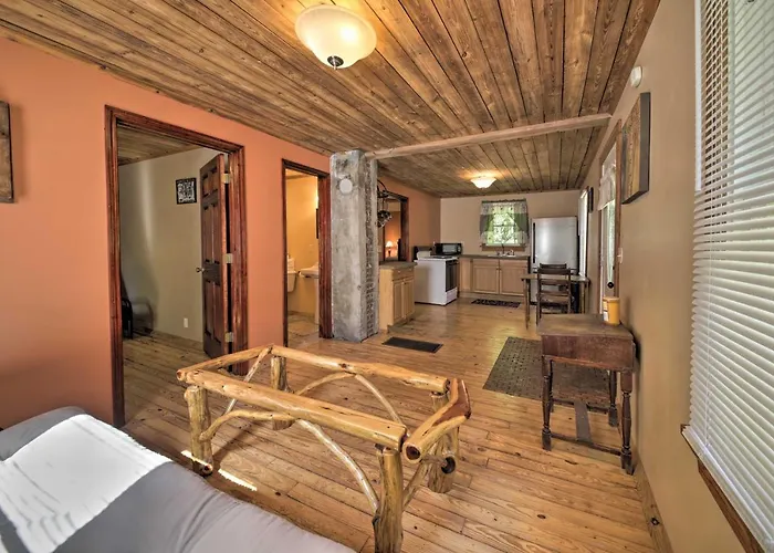 Pet-friendly With Fire Pit - 3 Mi To Siu! Carbondale